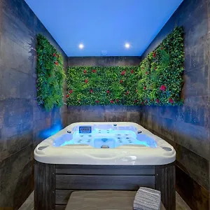 Bed & Breakfast Jacuzzi, 3 Min,, Nice